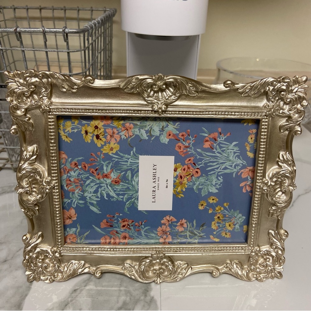 Laura Ashley Elegant Gold Floral Picture Frame - Picture 7 of 8